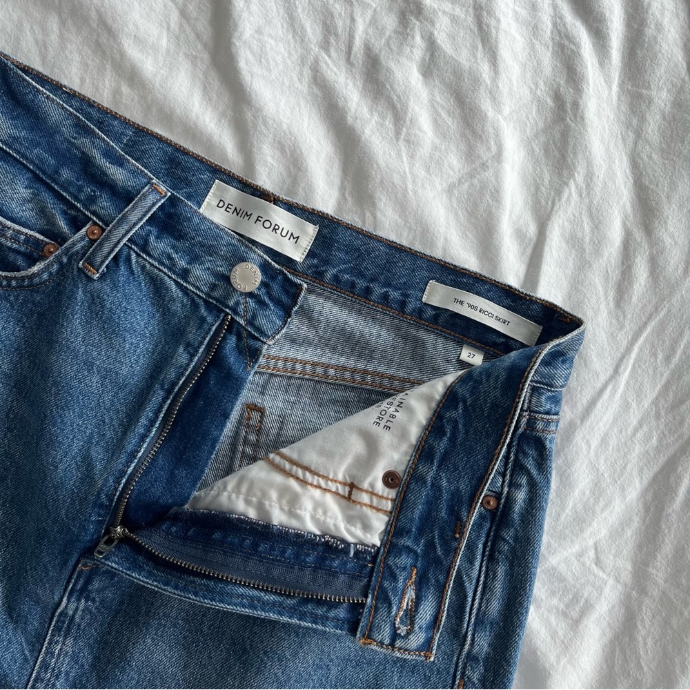 ARITZIA | Denim Forum The ‘90s Ricci Skirt Blue - Picture 4 of 4